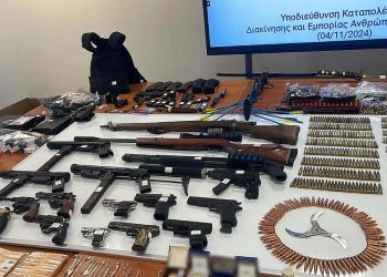 Οπλοστάσιο εντοπίστηκε στη Δυτική Αττική – Πέντε συλλήψεις