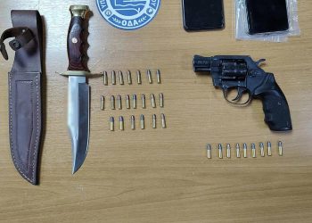 Γυναικοκτονία στο Αγρίνιο: Ο 30χρονος έφερε οπλισμένο πιστόλι κατά τη σύλληψή του