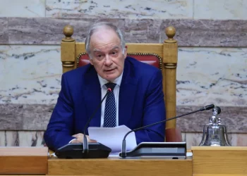 Τα γραφεία των κοινοβουλευτικών συντακτών επισκέφτηκε ο Κωνσταντίνος Τασούλας αμέσως μετά τη σοκαριστική αποκάλυψη