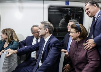 Μετρό Θεσσαλονίκης: Το πρώτο δρομολόγιο Μητσοτάκη-Σακελλαροπούλου – ΕΙΚΟΝΕΣ