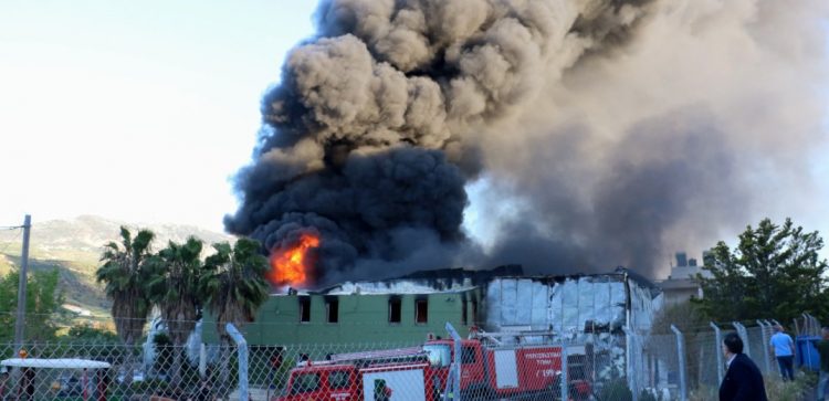 Εύοσμος – Κορδελιό: Ανησυχία για το ενδεχόμενο βιομηχανικού ατυχήματος – Ανοχύρωτη η ευρύτερη περιοχή