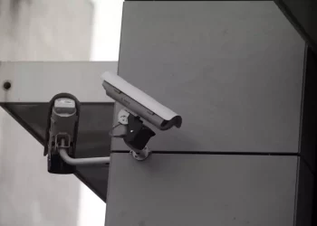 Τοποθετούνται 1.388 κάμερες στους δρόμους της Αθήνας – Μέσω SMS οι παραβάσεις