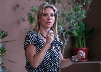 Μαρία Καρυστιανού: Ο ανακριτής επιμένει να μην βλέπει τις αποδείξεις – Αν δεν κάνει τη δουλειά του θα μηνυθεί (Video)