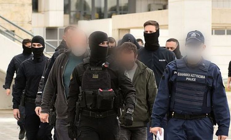 Κολωνός – Υπόθεση 12χρονης: Η πρόταση του εισαγγελέα για τους 17 κατηγορούμενους