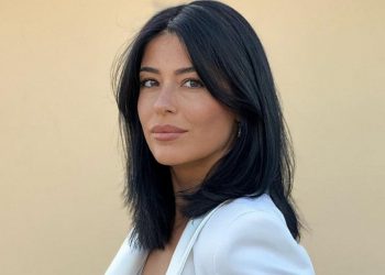 Λατινοπούλου: Ζητά να καταργηθεί ο εορτασμός του Πολυτεχνείου από τα σχολεία – BINTEO