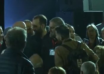 Ένταση με υποστηρικτές του Κασσελάκη στη δεύτερη μέρα του συνεδρίου του ΣΥΡΙΖΑ