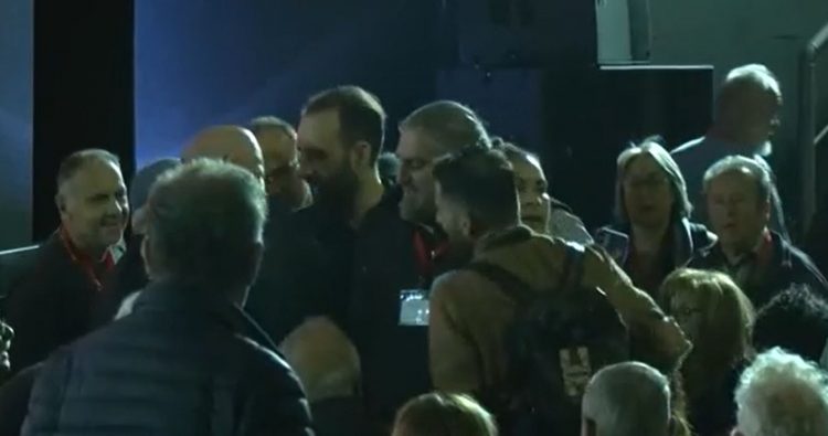 Ένταση με υποστηρικτές του Κασσελάκη στη δεύτερη μέρα του συνεδρίου του ΣΥΡΙΖΑ