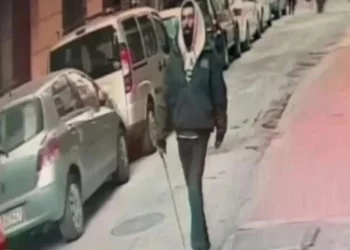 Εξάρχεια: Βίντεο σοκ από την άγρια επίθεση του 33χρονου αλλοδαπού στην 29χρονη!