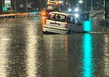 Κακοκαιρία Έλενα: Πλημμύρισαν δρόμοι στην Αττική