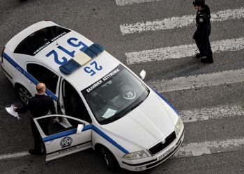 Πυροβολισμοί στη Βάρκιζα – Ένας τραυματίας