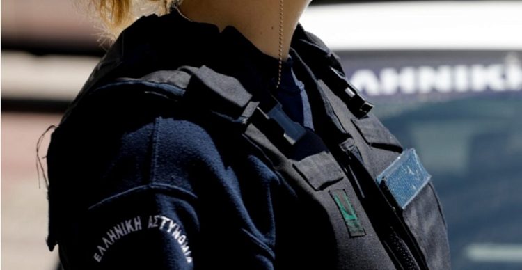 «Θα σε σκοτώσω, θα σε καταστρέψω»: Χειροπέδες σε γυναίκα αστυνομικό που απείλησε τον άνδρα της