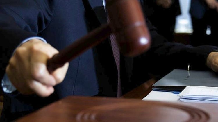 Γαλλία: Οκτώ άνθρωποι καταδικάστηκαν για τον φόνο του εκπαιδευτικού που είχε δείξει γελοιογραφίες του Μωάμεθ στην τάξη
