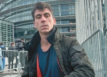 Φειδίας Παναγιώτου: Ο αντιπρόεδρος της Ευρωβουλής τον κατηγορεί για παραπλανητικό βίντεο – «Μάθε τους κανόνες»