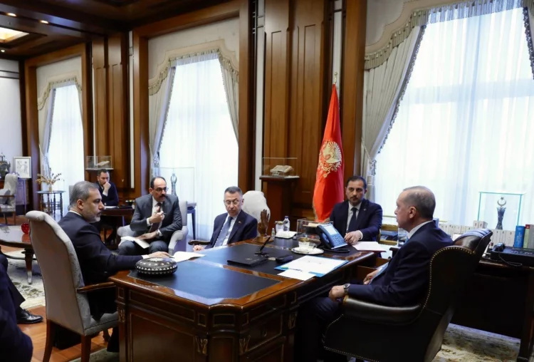 Στην Συρία οι Χακάν Φιντάν και Ιμπραχίμ Καλίν προς επίρρωσιν του ρόλου της Τουρκίας