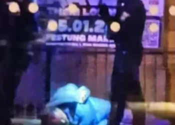 Τρομοκρατική επίθεση στη χριστουγεννιάτικη αγορά του Μαγδεμβούργου – Η στιγμή της σύλληψης του δράστη