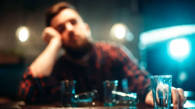 Διπλασιάστηκε η χρήση κοκαΐνης τα Χριστούγεννα, τις γιορτές γίνεται κατάχρηση