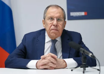 Λαβρόφ: Η Γαλλία μάς πρότεινε διάλογο για την Ουκρανία χωρίς την συμμετοχή Ζελένσκι