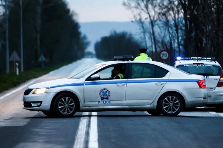 Έδεσσα: Οβίδα, όπλο και μέρη εκρηκτικού μηχανισμού βρέθηκαν σε οικόπεδο 57χρονου