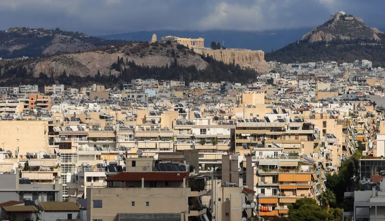 Έκθεση της Κομισιόν: Φτώχεια στην Ελλάδα λόγω της στέγασης