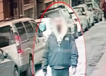 Βίντεο – ντοκουμέντο: Η στιγμή που ο 33χρονος διαφεύγει μετά την επίθεση με λοστό στην 29χρονη στα Εξάρχεια