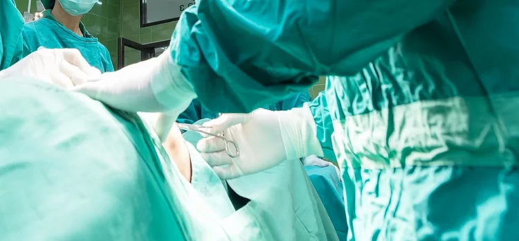 Κατέληξε η 33χρονη Αμερικανίδα που είχε πέσει σε χαράδρα στην Κρήτη – Η οικογένειά της δωρίζει τα όργανά της