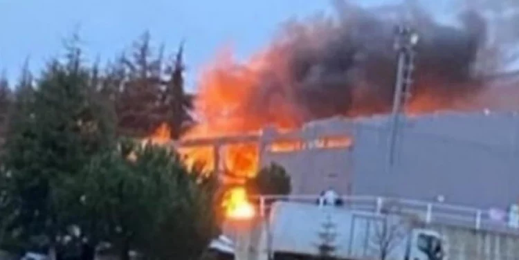 Τουρκία: Ισχυρή έκρηξη σε εργοστάσιο κατασκευής εκρηκτικών – Πληροφορίες για αρκετούς νεκρούς!