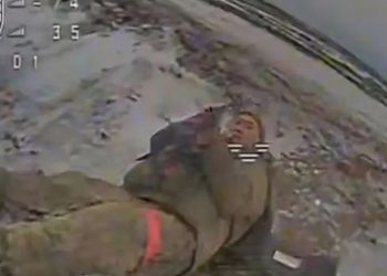 Βίντεο-σοκ με την εξόντωση Βορειοκορεατών στρατιωτών στο Κουρσκ – To Κίεβο λέει ότι σκότωσε 77 σε 3 μέρες