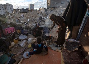 Γάζα: Αντιμέτωπες με μεγάλα εμπόδια αναμένουν να έρθουν οι ανθρωπιστικές οργανώσεις που θα προσφέρουν βοήθεια στους Παλαιστινίους