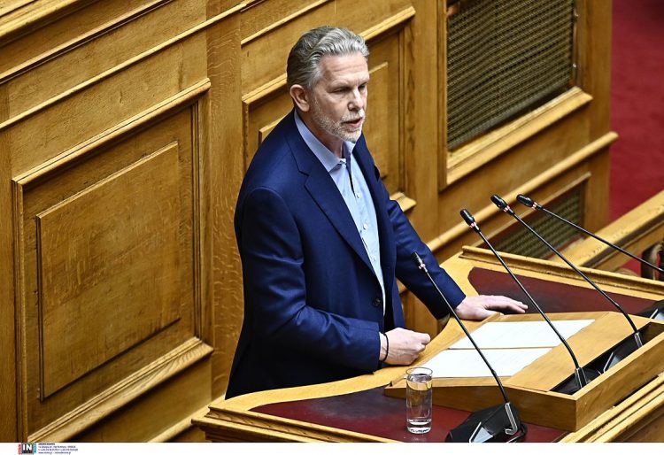 ΠΑΣΟΚ: Ο Γερουλάνος υπέρ της συγκυβέρνησης με ΣΥΡΙΖΑ και Νέα Αριστερά
