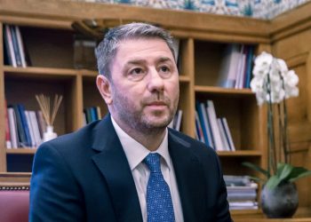 Ανδρουλάκης κατά Μητσοτάκη: Ό,τι λέμε που χτυπάει συμφέροντα, βρίσκουν έναν «μπαμπούλα»