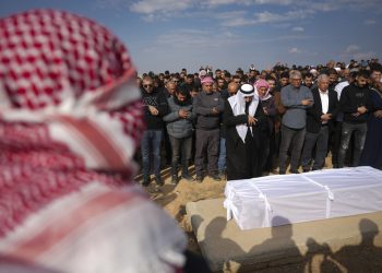 Γάζα: Το Ισραήλ κλιμακώνει τις επιθέσεις, επιδρομές και στην κατεχόμενη Δυτική Όχθη (Videos)