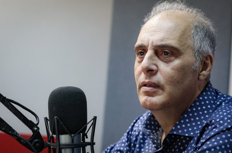 Τρομερή αποκάλυψη Κυριάκου Βελόπουλου: Κορυφαίος υπουργός του Μητσοτάκη κάνει δουλειές με Ρώσους και τα παίρνει χοντρά (video)