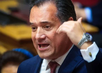 Ακραία επίθεση του Άδωνι Γεωργιάδη στους γιατρούς