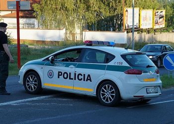 Σλοβακία: Μαχαίρωσε καθηγήτρια και δύο συμμαθητές του