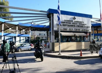 Ερυθρός Σταυρός: Αναζητείται ο τελευταίος συντηρητής του ασανσέρ με εντολή εισαγγελέα