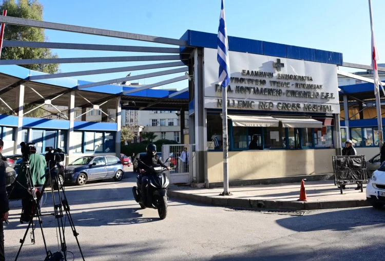 Αποκάλυψη πρώην προέδρου «Ερυθρού Σταυρού»: «Δεν υπάρχει τεχνική υπηρεσία για τα ασανσέρ!»