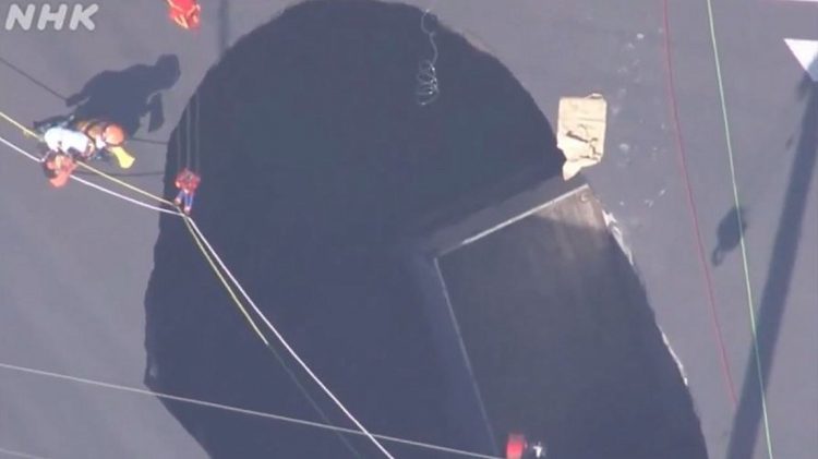 Ιαπωνία: Κρατήρας 10 μέτρων «κατάπιε» φορτηγό – ΒΙΝΤΕΟ