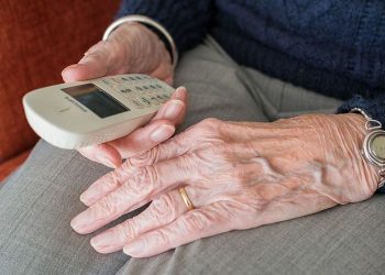 Θεσσαλονίκη: Δύο σπείρες σε Σέρρες και Βέροια εξαπάτησαν τέσσερις γυναίκες κι έναν ηλικιωμένο αποσπώντας τους μεγάλα χρηματικά ποσά