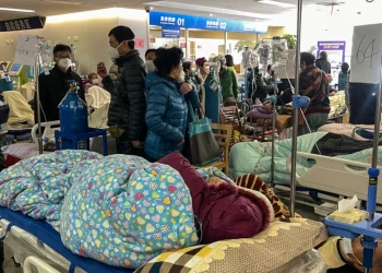 Κίνα: Τι είναι ο μεταπνευμονοϊός που γεμίζει τα νοσοκομεία – Συμπτώματα, ποιοι απειλούνται και τι πρέπει να προσέχουμε