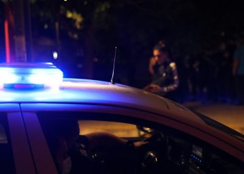 Βάρη: Ένοπλη ληστεία σε μονοκατοικία – Απείλησαν με μαχαίρι και όπλα ζευγάρι και απέσπασαν χρήματα και κοσμήματα
