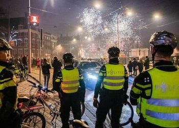 Ολλανδία: Επεισόδια και συλλήψεις αμαύρωσαν τους εορτασμούς της παραμονής Πρωτοχρονιάς