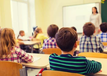 Κώστας Σημίτης – Εθνικό Πένθος: Τι θα γίνει με τα σχολεία