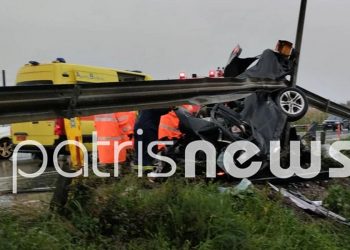 Σοκαριστικό τροχαίο στην Ε.Ο. Πύργου-Πατρών – Εγκλωβίστηκε ο οδηγός