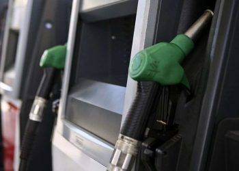 Οργή βενζινοπωλών: “Η κυβέρνηση μας κάνει τροχονόμους”