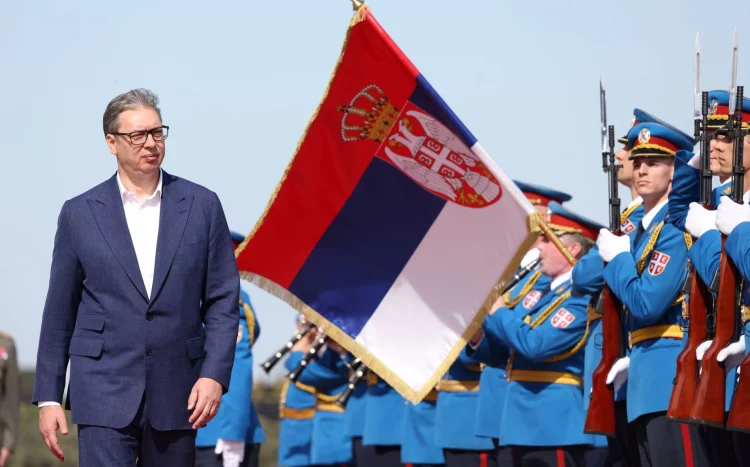 Ισχυρή Σερβία: Συμφωνία «χρυσάφι» με τους Ισραηλινούς για το σύστημα πυροβολικού PULS και τα drones Hermes