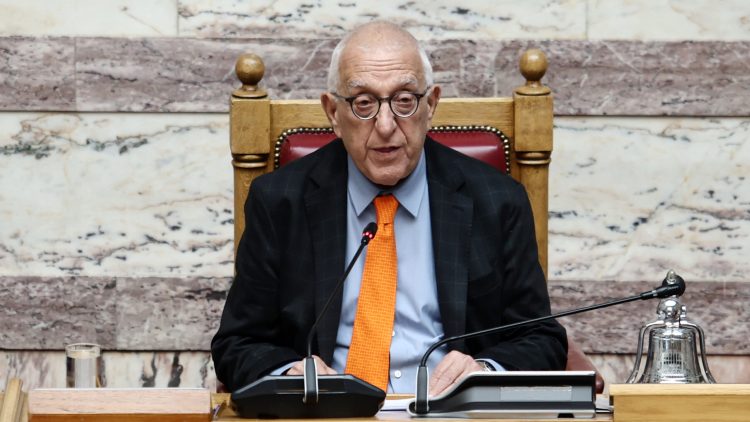 Κακλαμάνης σε ερώτηση του documentonews για Καρυστιανού: «Όλοι οι πολίτες είναι ίσοι, τα προβλήματά τους δεν είναι ίδια»