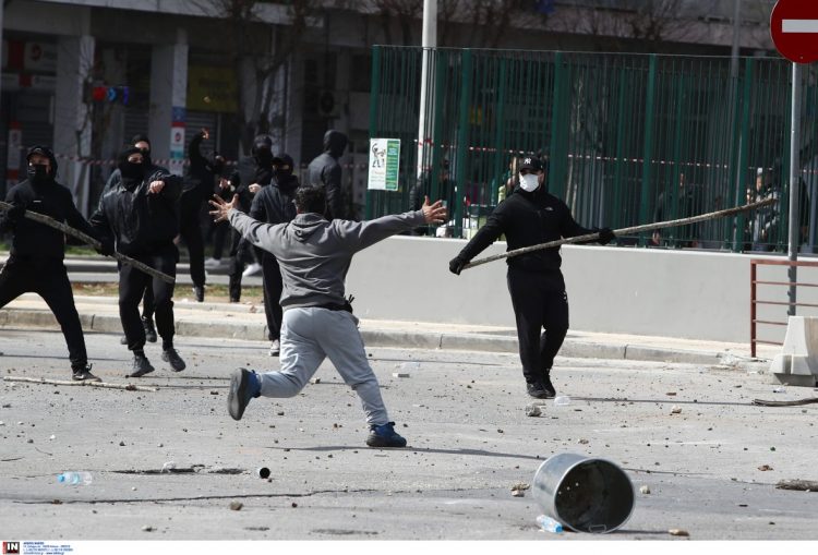Θεσσαλονίκη: 30 προσαγωγές από την ΕΛΑΣ μετά τα επεισόδια στο κέντρο