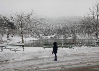 Κακοκαιρία Coral: «Βουτιά» της θερμοκρασίας και χιόνια – Οι περιοχές που επηρεάζονται