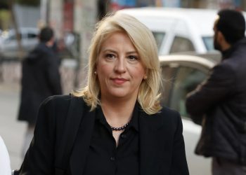 Δούρου στη δίκη για το Μάτι: «Κατέστην κατηγορούμενη από ένα και μόνο ψέμα»