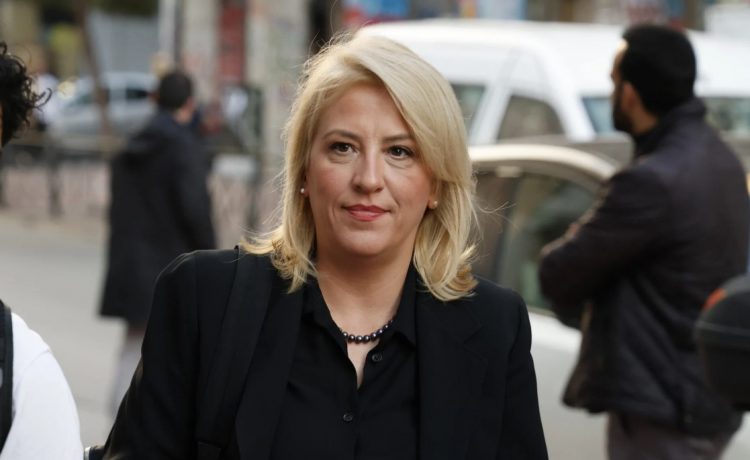 Δούρου στη δίκη για το Μάτι: «Κατέστην κατηγορούμενη από ένα και μόνο ψέμα»